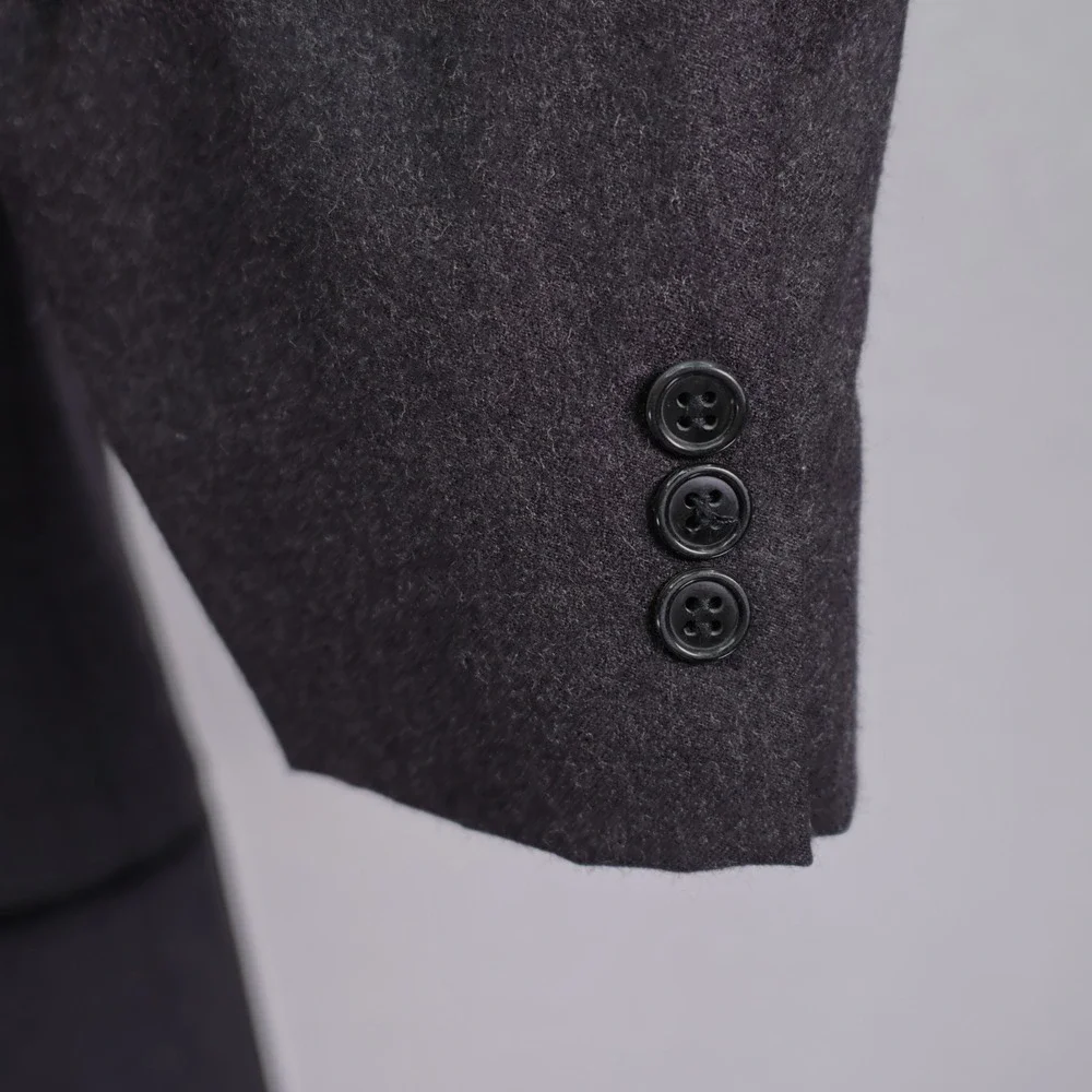Giorgio Armani‎ Mani Italy Flannel Wool Blazer Gray 42R Tagged 44R 2 Button